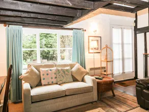 Daffodil Cottage - Image 2