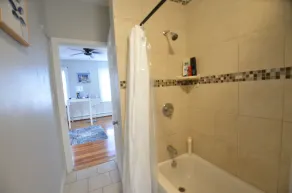 Lovely 3 bedroom apartment V - Image 5
