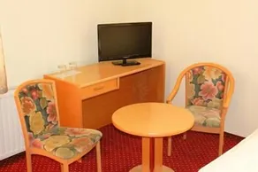 Kaden Hotel-Pension - Image 2