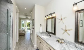 Atlantis Beach House - Image 4