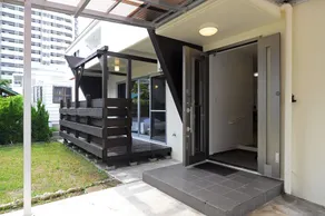 909 House - Image 4