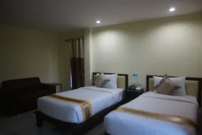 Anyavee Nam Mao Beach Resort - Image 3