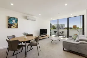 Ellia Doncaster Apartment - Image 4