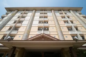 Preechana Golden Place Serviced Apartment - Image 4