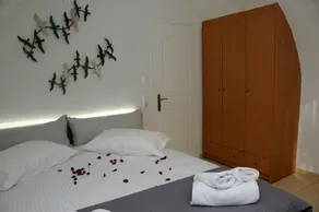 Firostefani Apartment - Image 2