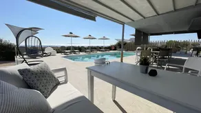 Hermoso Luxury Suites - Image 2