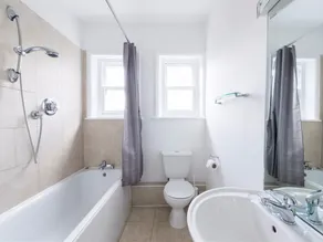 Kensington Apartments - Image 3