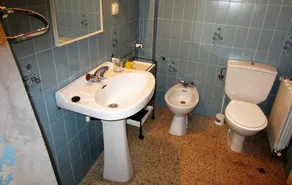 1541 apartment in llanca - Image 5