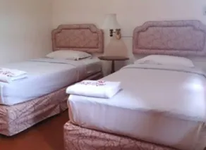Panpree Hotel - Image 5