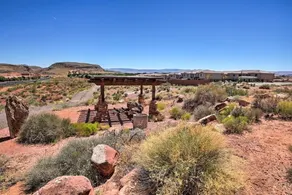 Luxurious End Unit W/ Pool, Hot Tub & Firepit 3 Bedroom Condo - Image 4