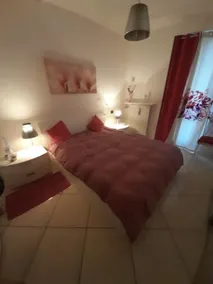 Iseolake 1-bed Apartment in Provaglio D'iseo - Image 2