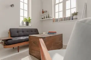 Retro Apartment - Image 2