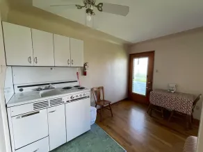 Uncle Toms Cottages - Image 3