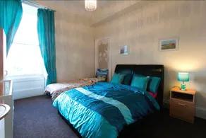Syozant Lauriston Apartments - Image 2