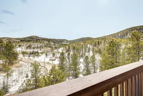 Secluded & Spacious Mountain Getaway - Image 4