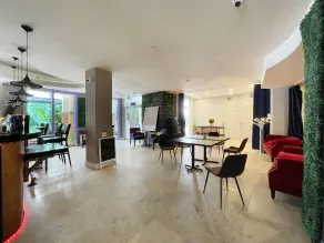 The Mercury Hotel - Image 2