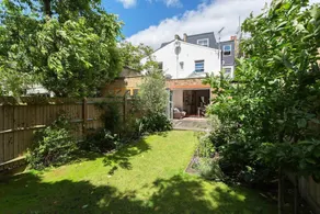 Veeve - Fulham Garden - Image 4