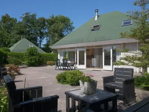 Detached, 6-person House in a Quiet Holiday Park Nearby Ouddorp - Image 5