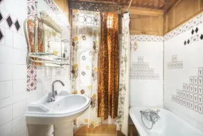 1 BR Houseboat in Dal Lake, Srinagar (EFE7), by GuestHouser - Image 2
