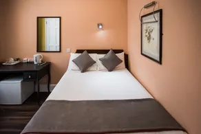 Grantly Hotel - Image 2