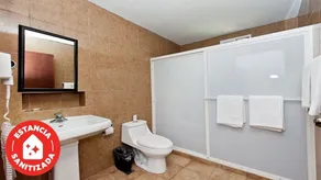 Econosuites Monterrey - Image 5