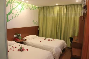 Vatica Shangdong Zaozhuang Tengzhou Railway Station Hotel - Image 3