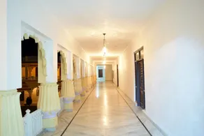 Yalta Hotel - Image 5