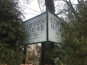 Clifton House Hotel - B & B - Image 4