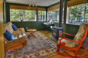 Red Hawk Hideaway - Image 2