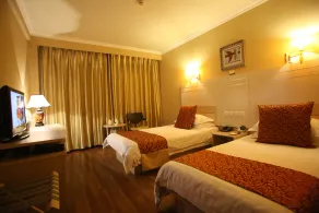 Overseas Chinese International Hotel Qingdao - Image 5