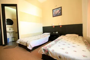 Cuong Long Hotel - Image 2