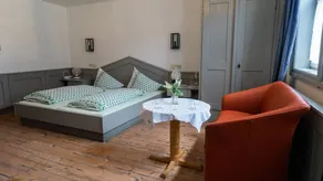Landhotel Alte Schmiede - Image 2