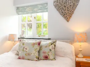 Meadowview Cottage - Image 2