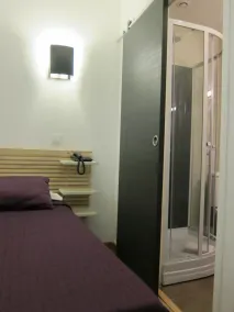 Brit Hotel Colbert Juan les Pins - Image 2
