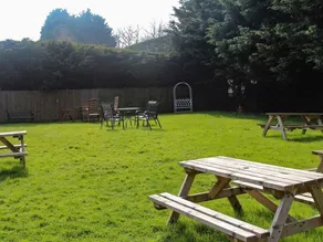 The Waggon & Horses - Image 3