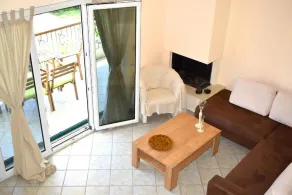 Frontbeach Maisonette - Image 4