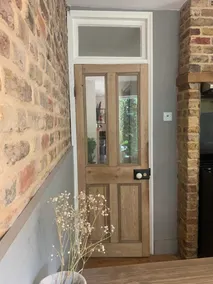 Rustic 2 Bedroom Flat in Brixton - Image 3