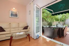 House Gita - Image 2