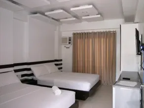 LSM Square Residence - Image 4