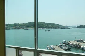 Yeosu Beach Pension (Ocean View from all rooms, Romantic Pub 30 seconds walk) - Image 4