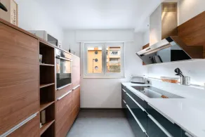 Stylish Open 1BR Apt in Cents w Balcony - Image 5