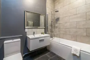 Apartment 86 - Image 5