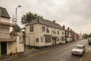 The Red Lion - Image 3