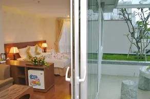 Nam Hung Hotel - Image 2