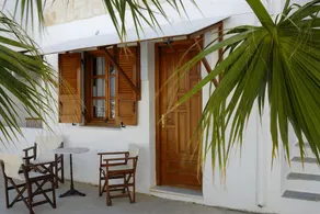 La Celestina Apartments - Image 4