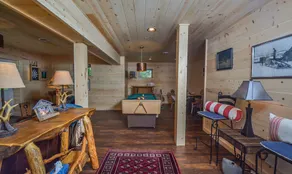 Big Log Lodge - Image 3