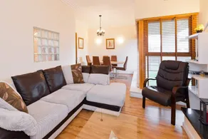 Stunning 3-bed Apartment in Dublin 1 - Image 2