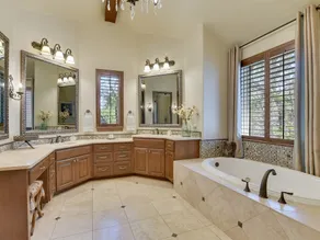 The ABOVE Villa Bonita - Image 5