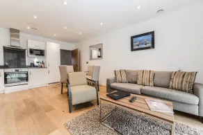 Stayinn Greenwich - Image 5