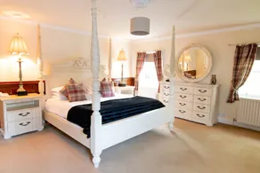 Kenmore Luxury Lodges - Image 4